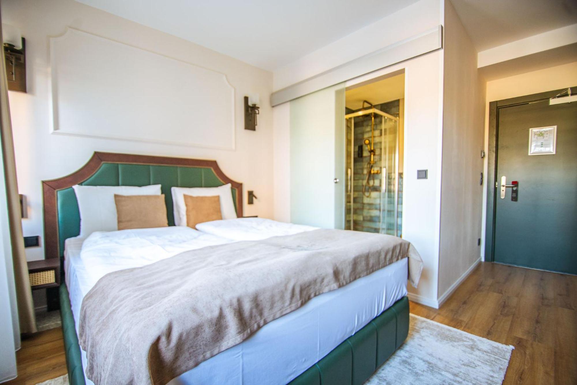 Hotel Ratsmuehle Lueneburg ภายนอก รูปภาพ