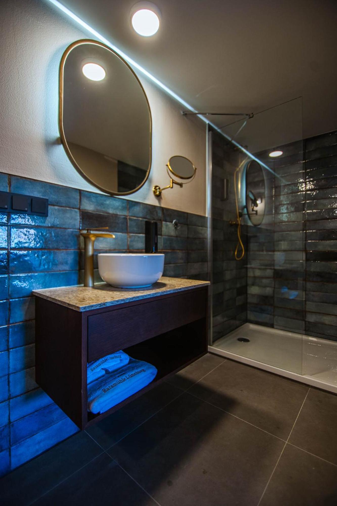 Hotel Ratsmuehle Lueneburg ภายนอก รูปภาพ