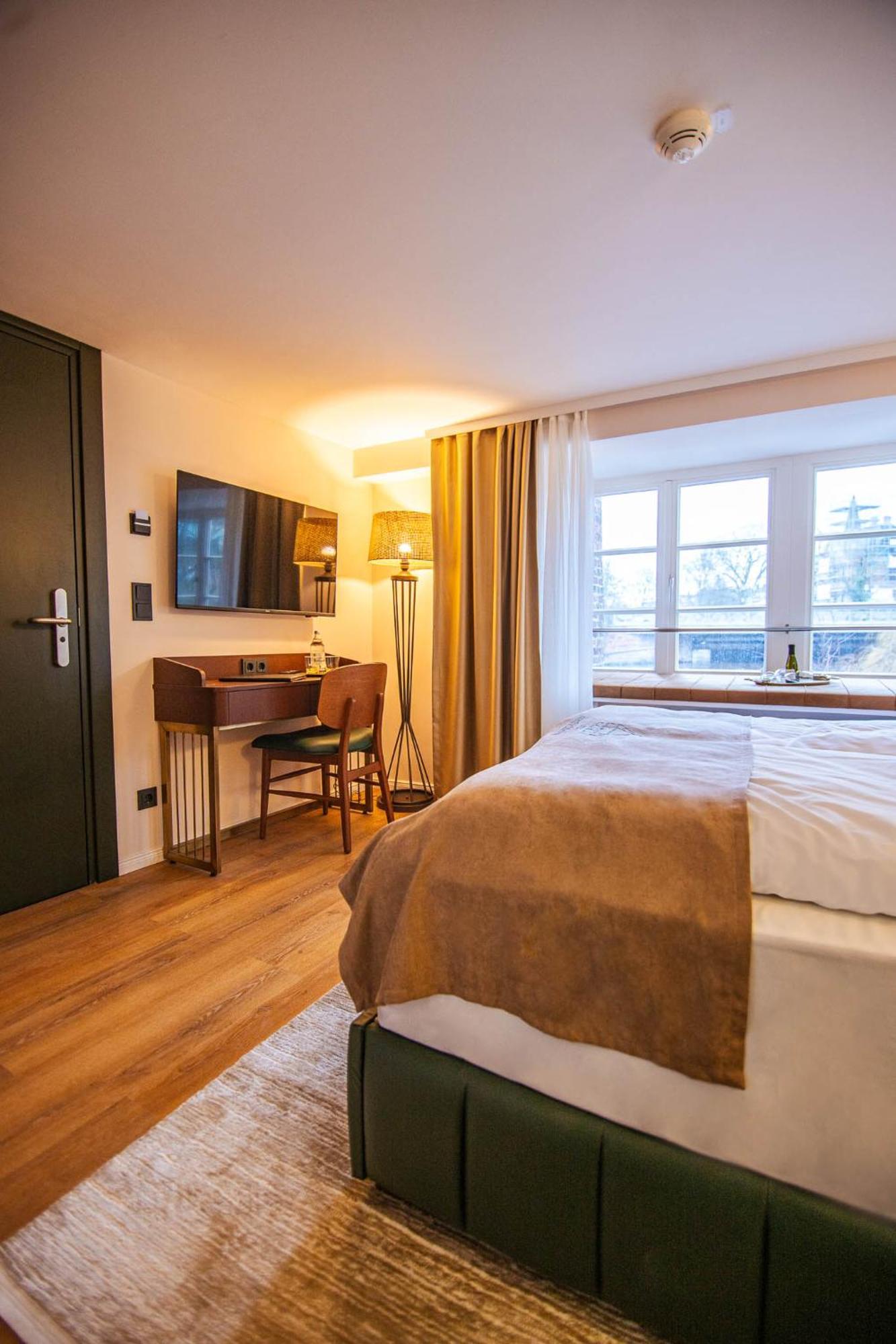 Hotel Ratsmuehle Lueneburg ภายนอก รูปภาพ
